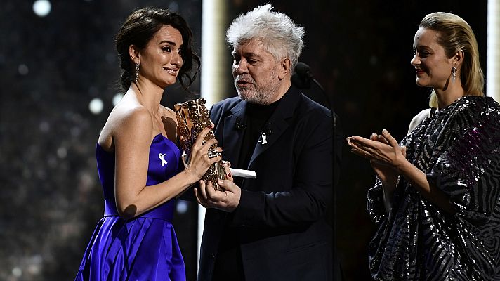  - La Academia de cine francesa entrega a Penélope Cruz el César de Honor