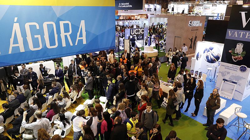 La labor divulgativa de los 'youtubers' toma protagonismo en la feria educativa Aula