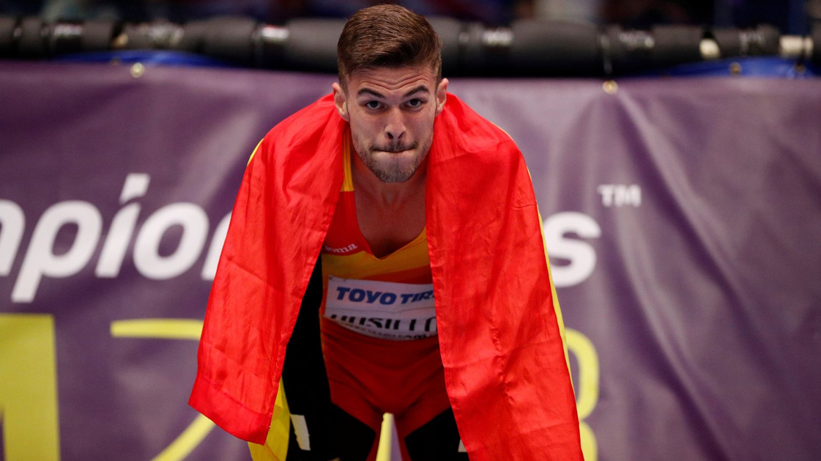 Husillos conoce en directo su descalificación tras imponerse en la final de 400 del Mundial - Atletismo | Ver