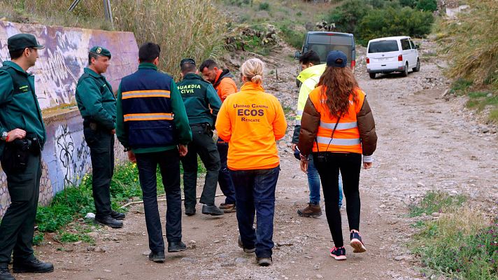 Telediario 1 - La familia del pequeño Gabriel espera la confirmación del ADN de la camiseta encontrada