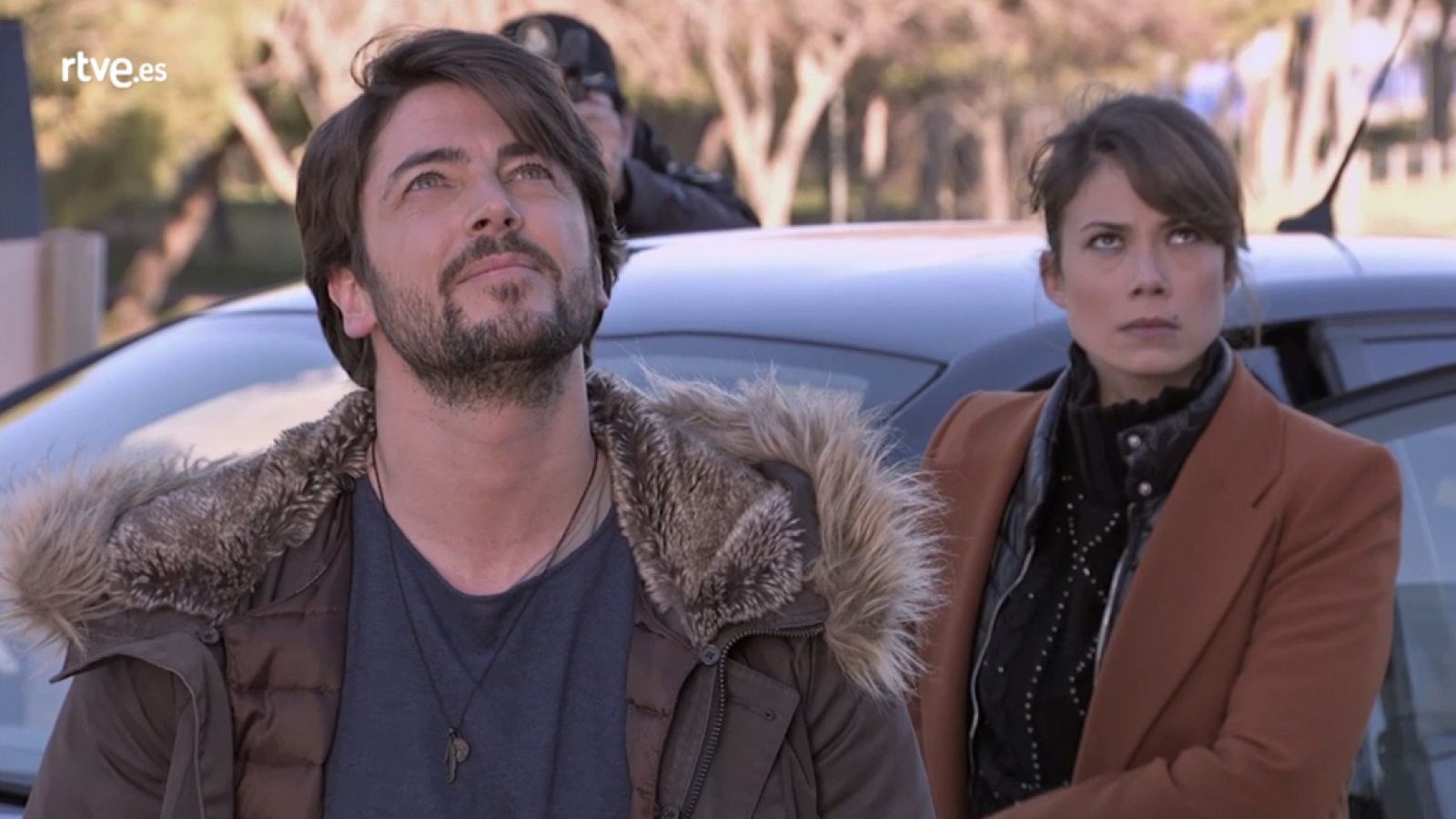 Servir y proteger - Iker evita que un ciudadano se quite la vida