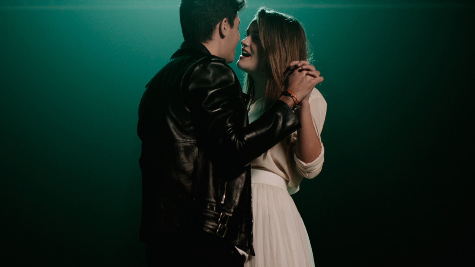 Amaia y Alfred presentan su videoclip en el prime