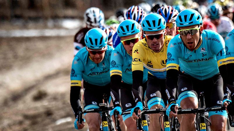 El francés Rudy Molard (Groupama) se ha impuesto en la sexta etapa de la París Niza, disputada entre Sisteron y Vence, de 198 kilómetros, en la que el español Luis Léon Sánchez (Astana) entró con los favoritos a 2 segundos del ganador y retuvo el mai