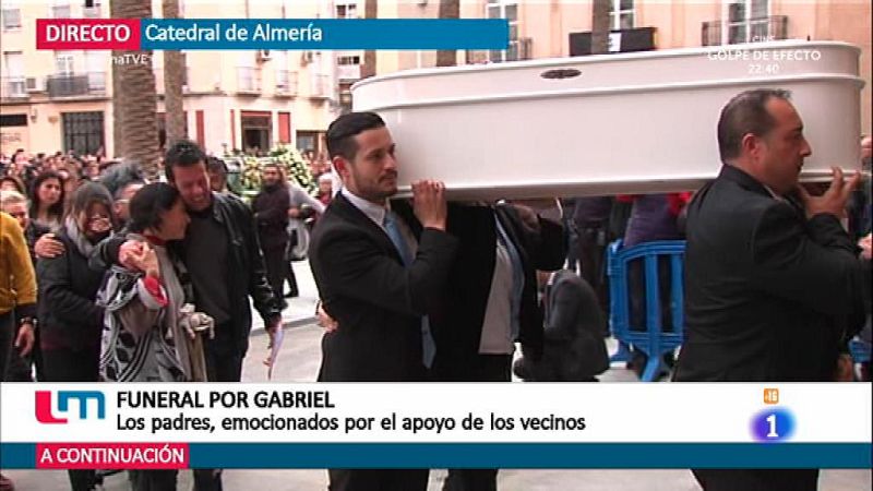 Multitudinario funeral por Gabriel