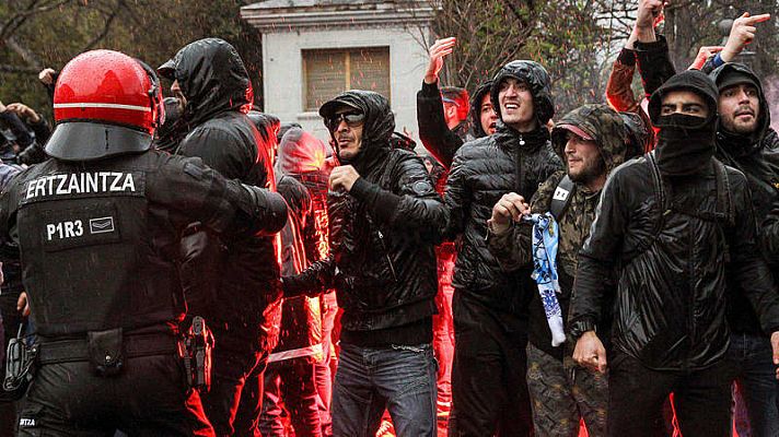 La tarde en 24h - Dos vigilantes de seguridad de San Mamés, heridos por ultras marselleses