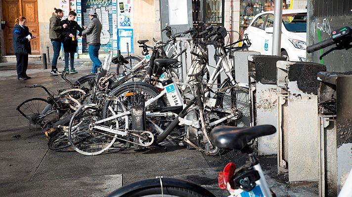 Telediario 1 - Lavapiés, después de la batalla campal