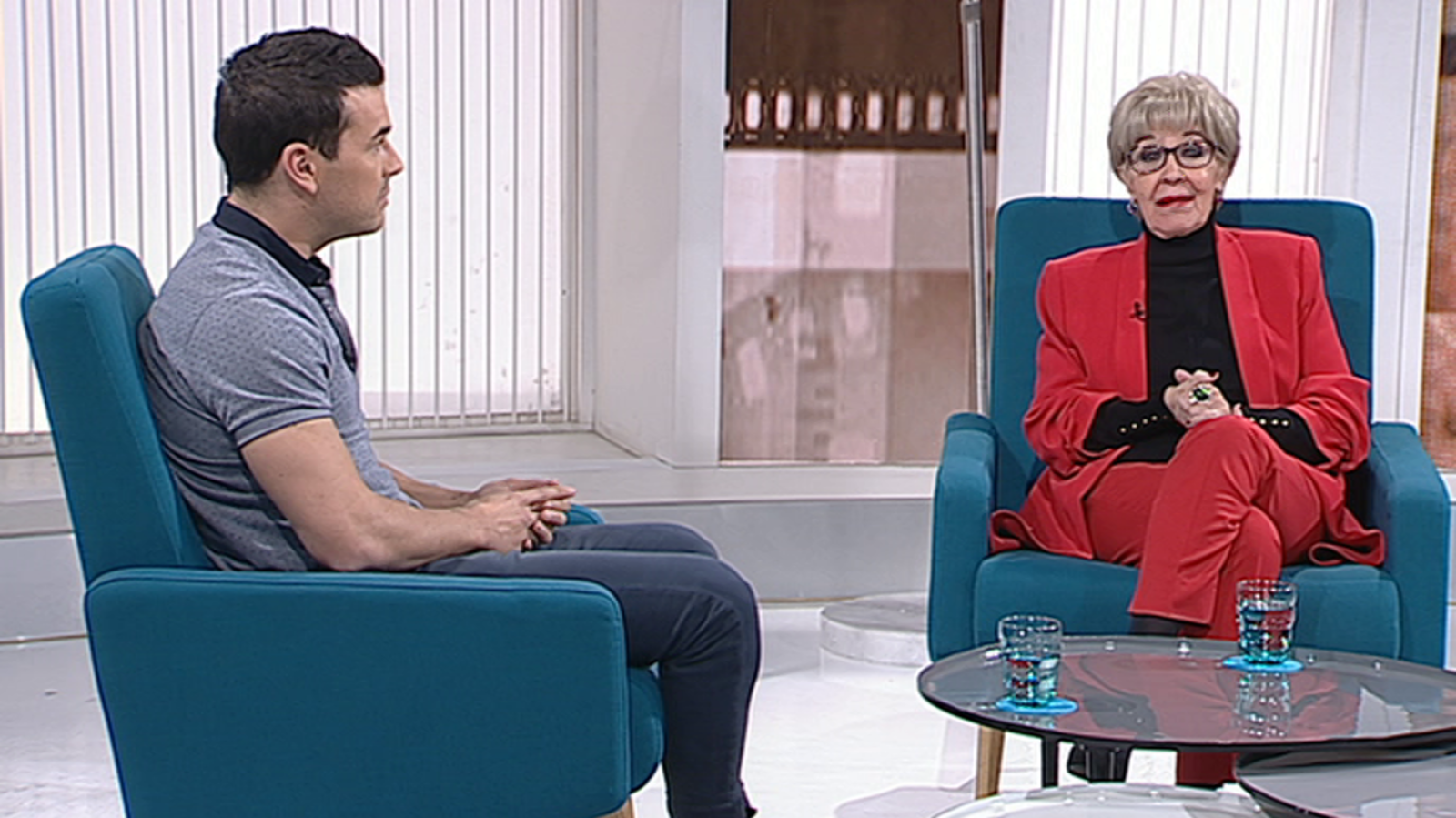 Cine de barrio - Soltera y madre en la vida - ver ahora