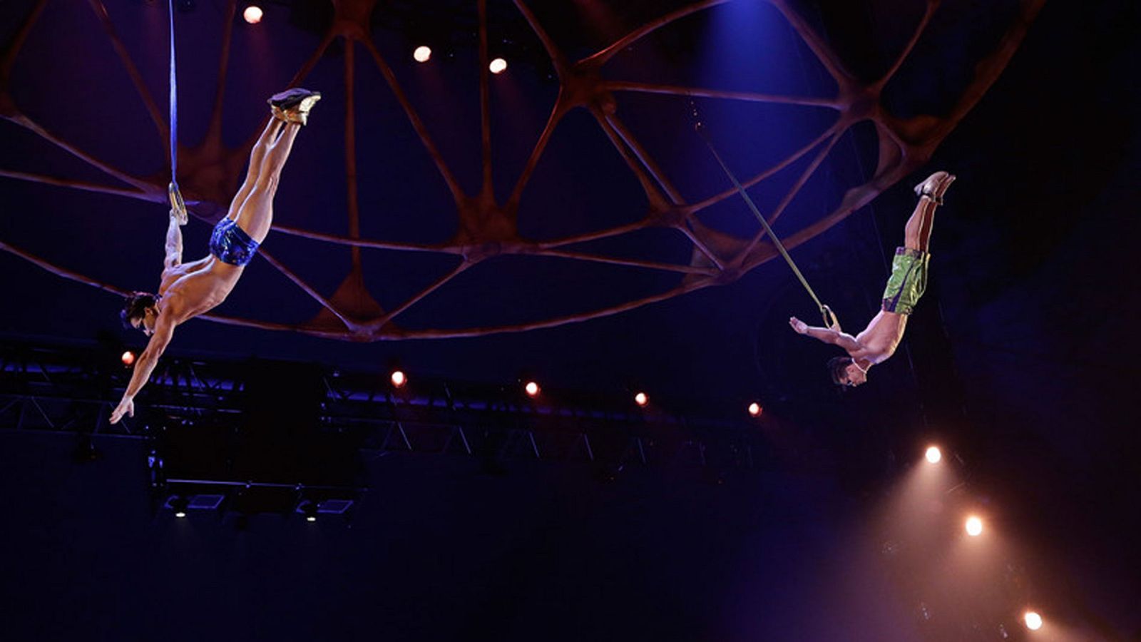 Muere un acróbata del Circo del Sol tras caer al suelo durante un espectáculo en Florida