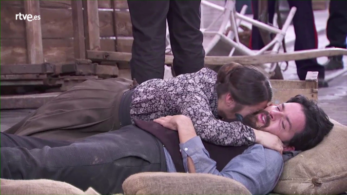 Acacias 38 - Martín muere en brazos de Casilda