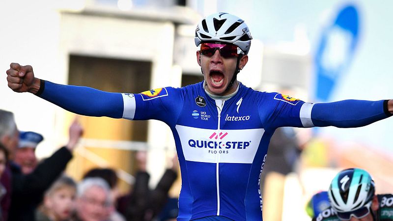 Hodeg gana al sprint la primera etapa de la Volta a Catalunya 2018 | Ver