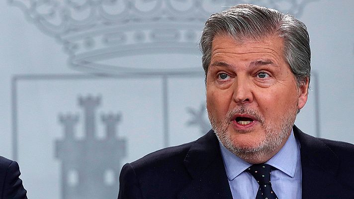 Telediario 1 - El ministro de Educación anuncia una bajada de tasas en los grados universitarios