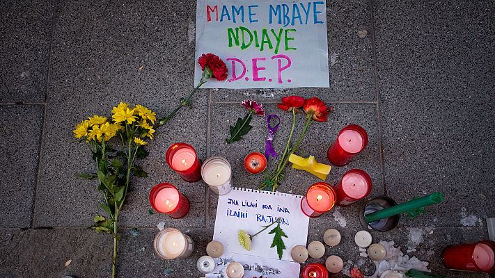 Telediario 1 - El Sindicato de Manteros insiste en que sí hubo persecución policial antes de que Mame Mbaye muriera de un infarto