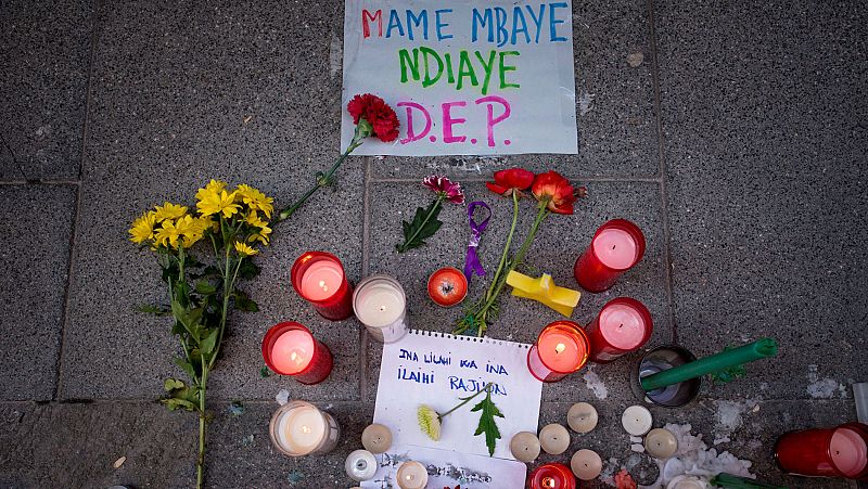 El Sindicato de Manteros insiste en que sí hubo persecución policial antes de que Mame Mbaye muriera de un infarto