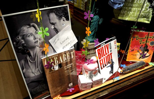  - Broadway se apaga por Natasha