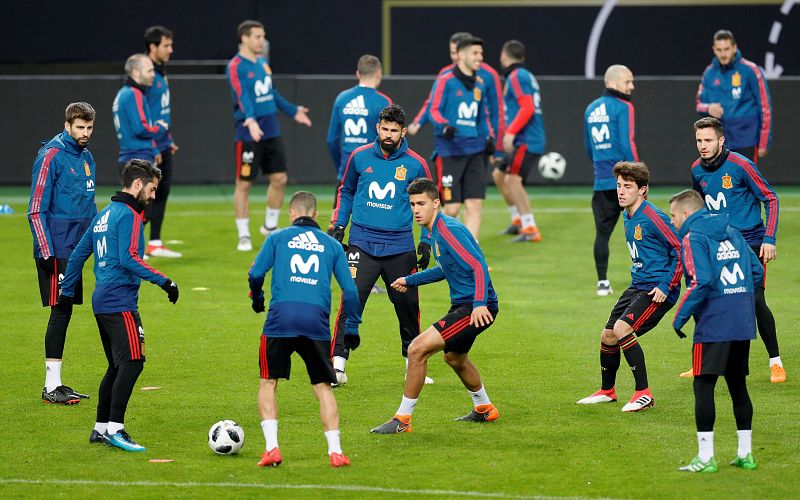 España y Alemania echan un pulso de 'gallos' antes del Mundial | Ver