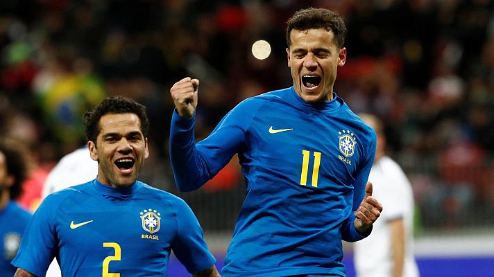  - Coutinho hace el segundo de Brasil ante Rusia desde el punto de penalti (0-2)