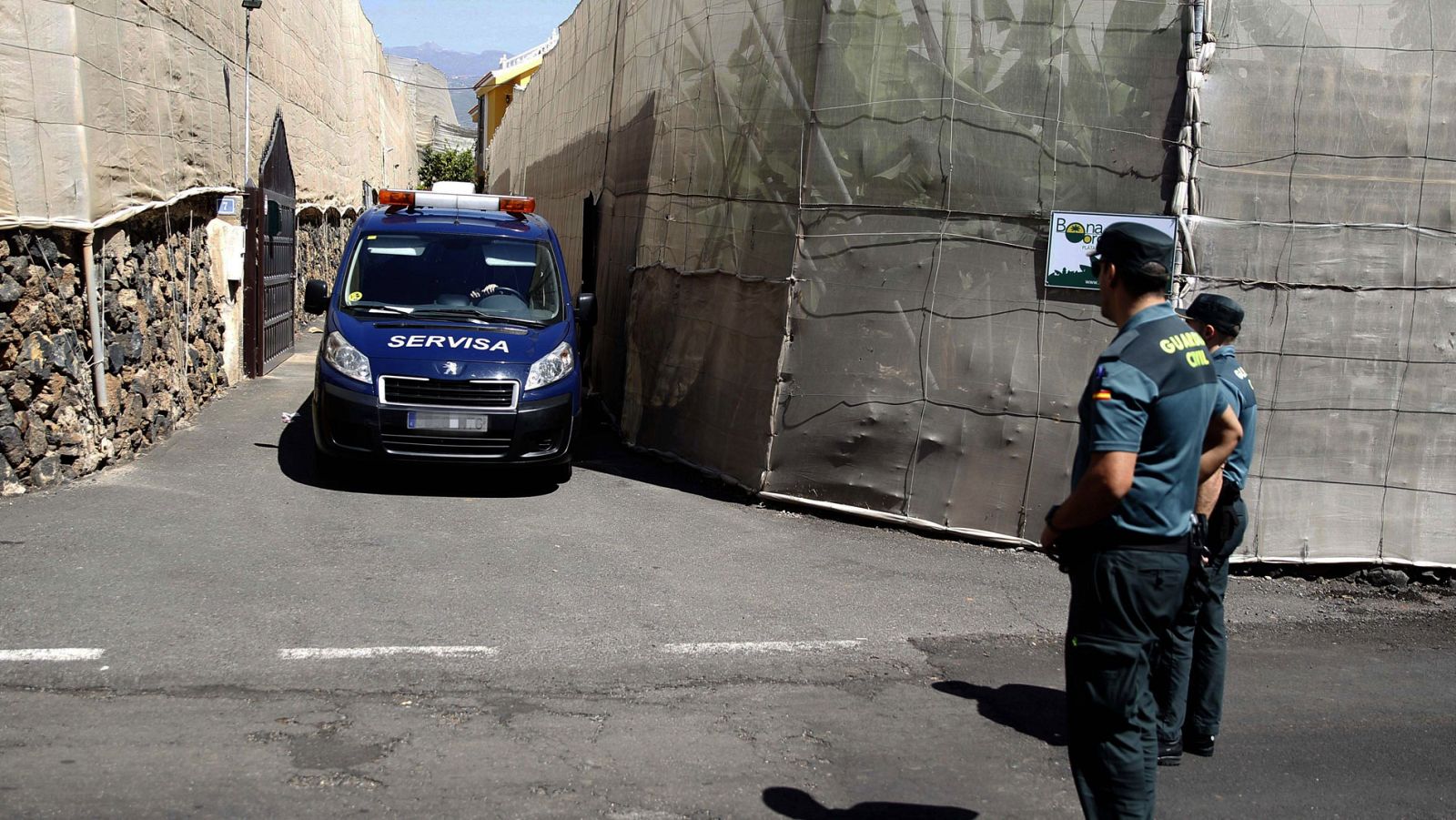 Un joven confiesa haber matado a sus padres adoptivos y a su abuelo en Tenerife