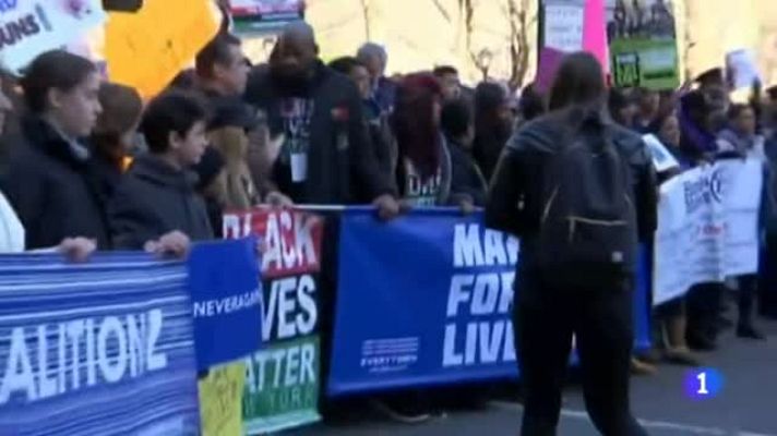 Telediario 1 - La Asociación Nacional del Rifle acusa a Hollywood de querer terminar con las armas