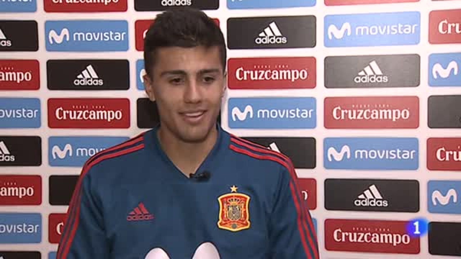 Rodri Hernández: "Ojalá algún día llegue al nivel de Busquets" | Ver