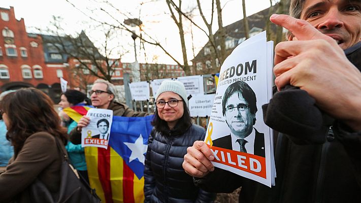 Telediario 1 - El juez mantiene en prisión provisional a Carles Puigdemont hasta que se resuelva sobre la extradición