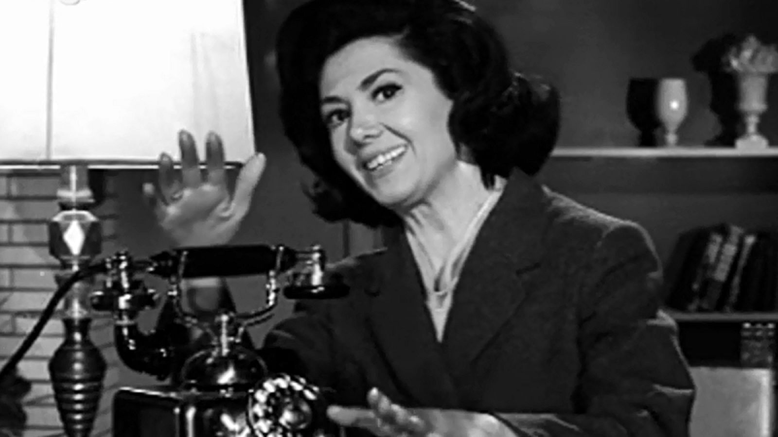 Escuela de matrimonios - Mujeres cotorras