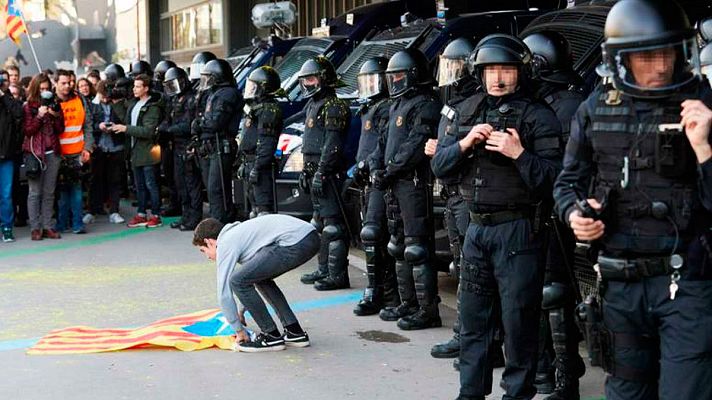 Telediario 1 - Interior refuerza la seguridad de los políticos catalanes del bloque constitucionalista