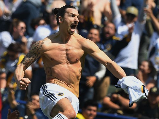 Telediario 1 - Ibrahimovic debuta con un golazo con los Galaxy