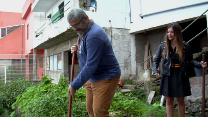Aquí la Tierra - Artesano  de lanzas del Salto del Pastor