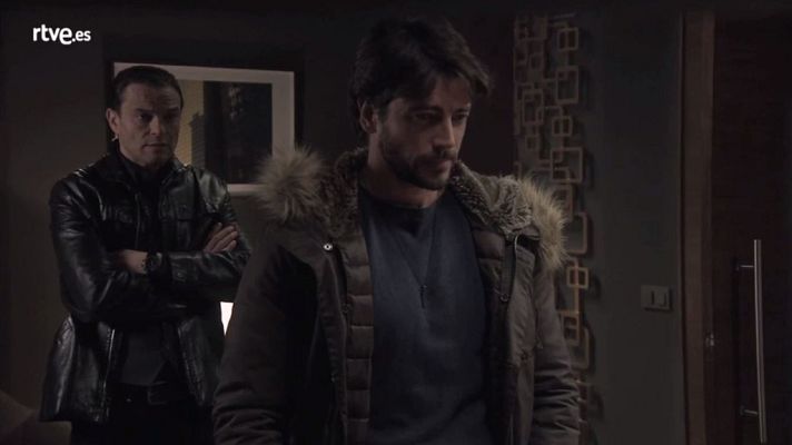 Servir y proteger - Iker soborna a Tano y Somoza