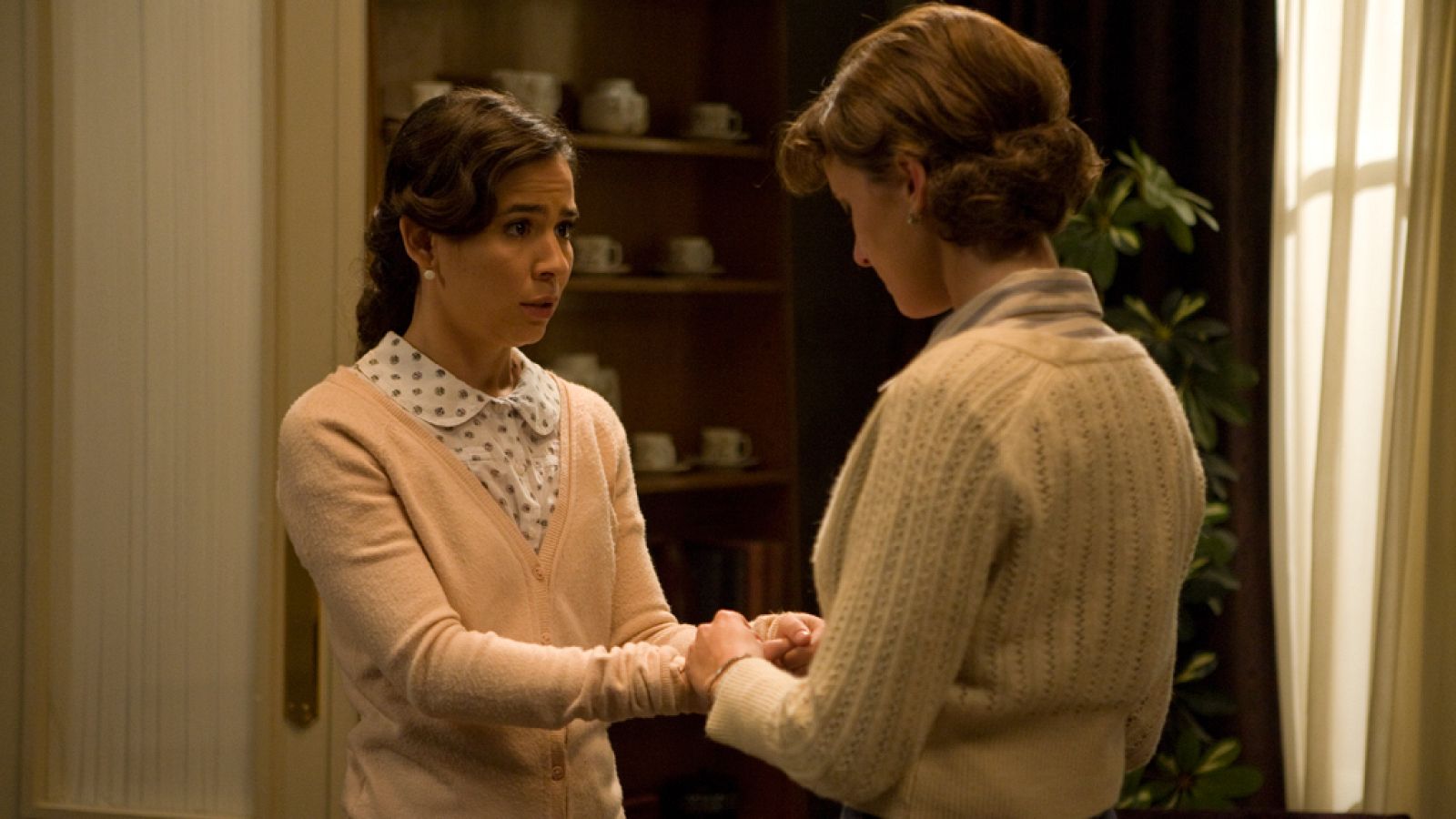 Amar en tiempos revueltos - T4 - Capítulo 204 - Ver ahora