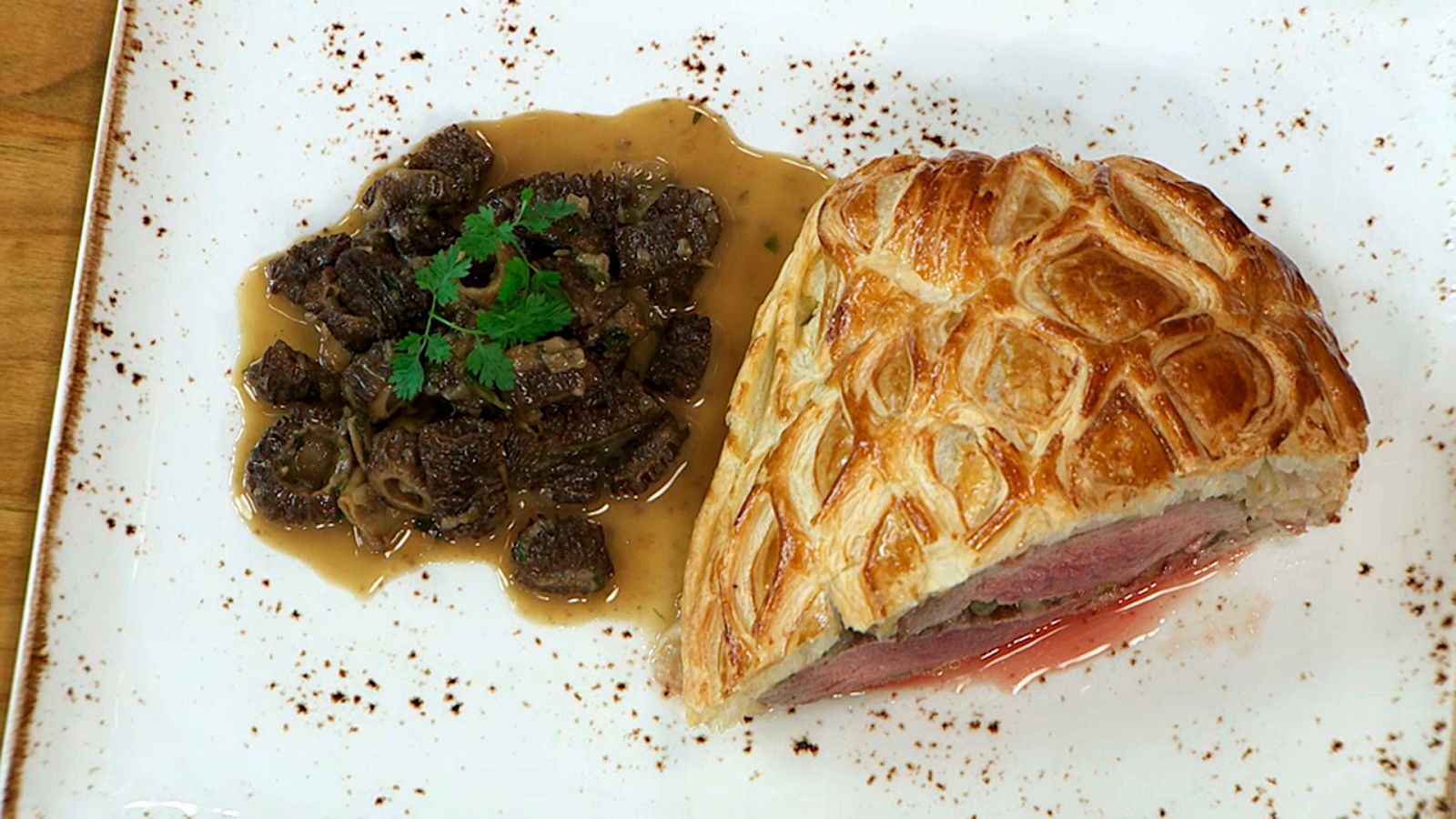 Torres en la cocina - Solomillo Wellington con berenjena