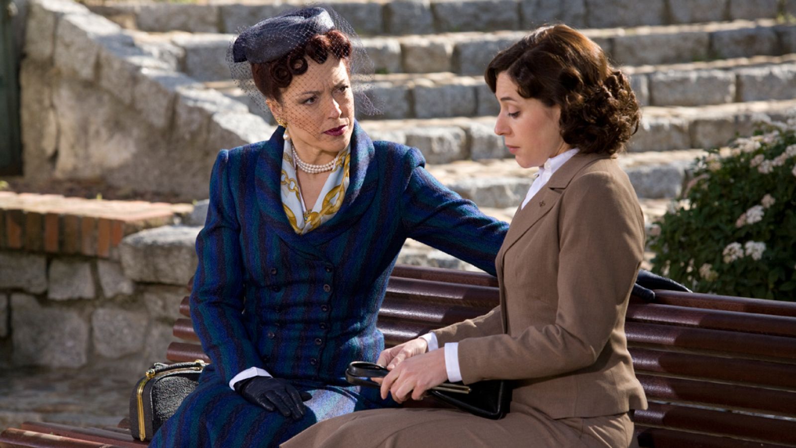 Amar en tiempos revueltos - T4 - Capítulo 207 - Ver ahora