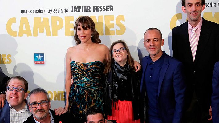 Telediario 1 - Enfoque: Raperos y campeones