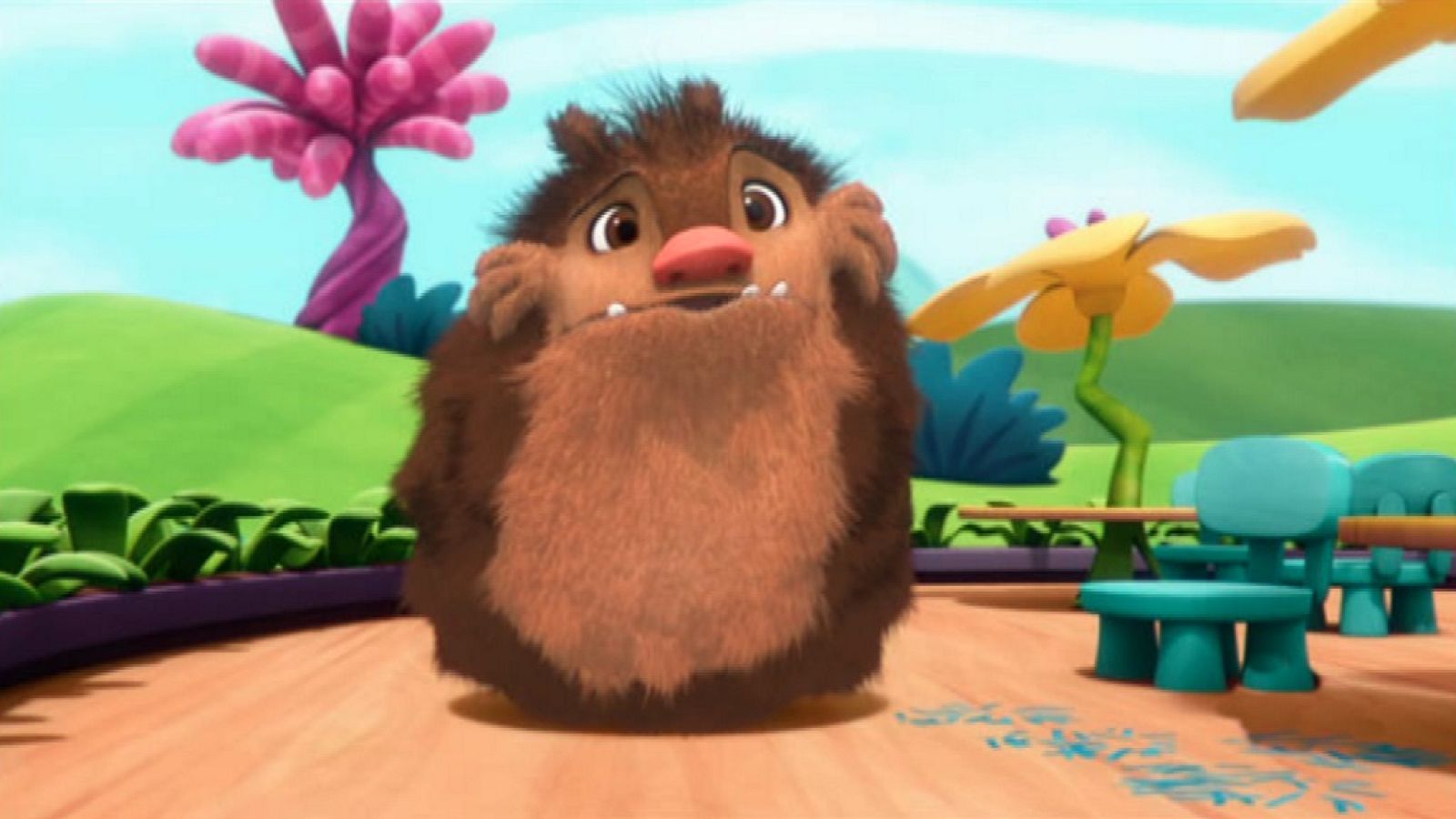 El oso peludo - Kate & Mim Mim | Ver