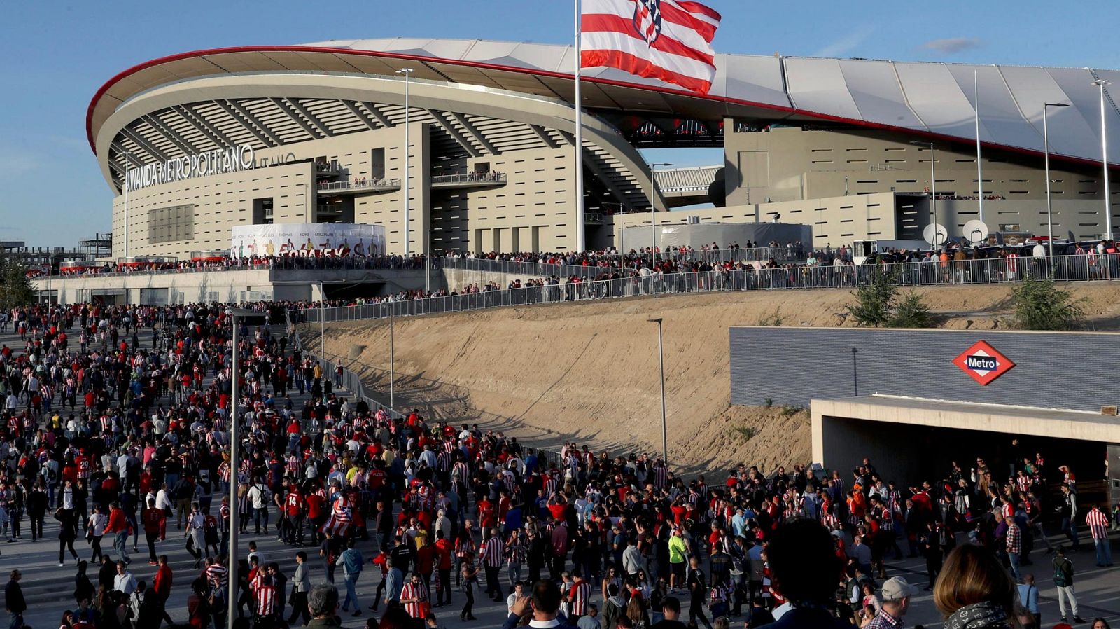Así se refuerza el metro en las noches de fútbol del Atlético | Ver