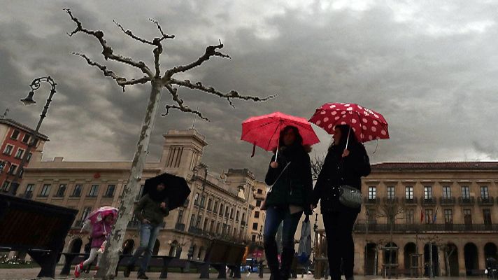 El tiempo - Precipitaciones localmente fuertes o persistentes en el área del Estrecho. Viento fuerte en zonas de Andalucía
