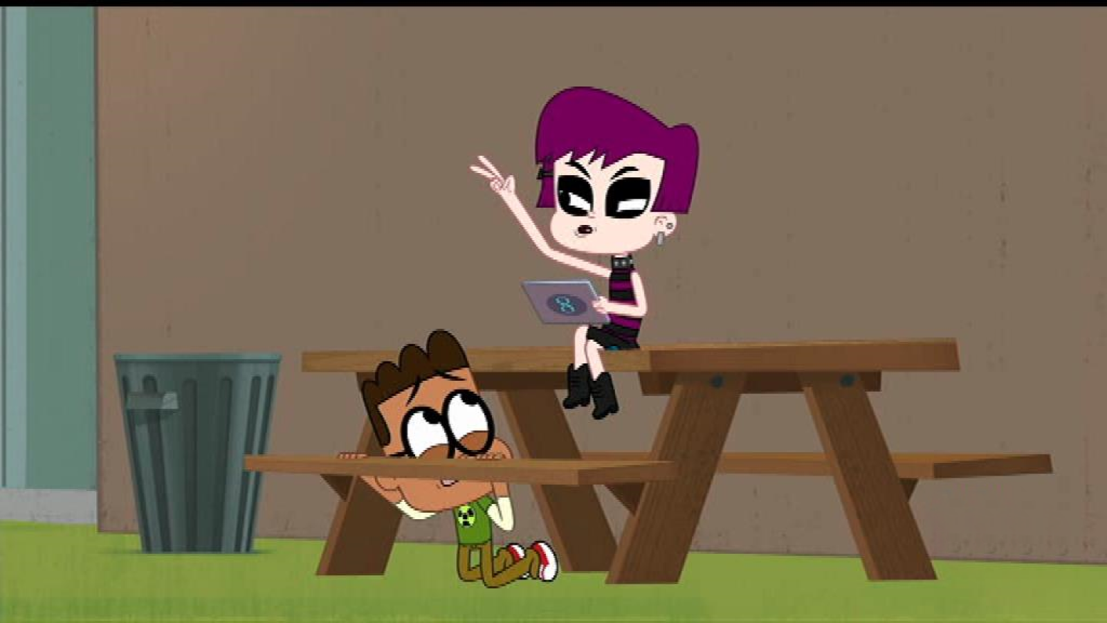 Los círculos del lunes - Looped | Ver