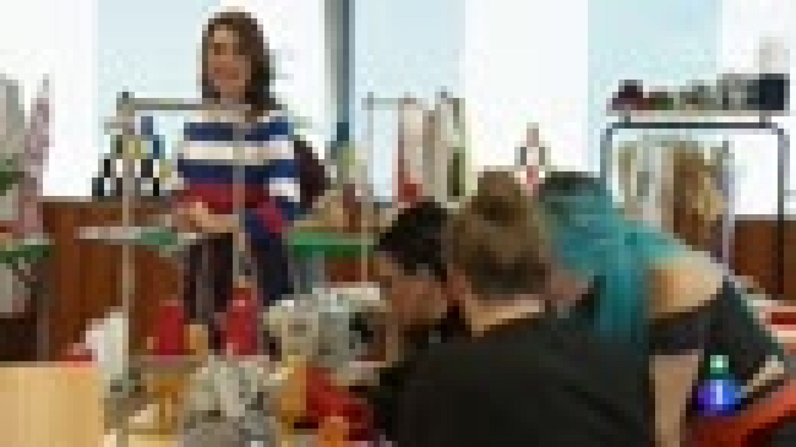 Maestros de la costura - El equipo de Eduardo sin trabajar durante 15 minutos