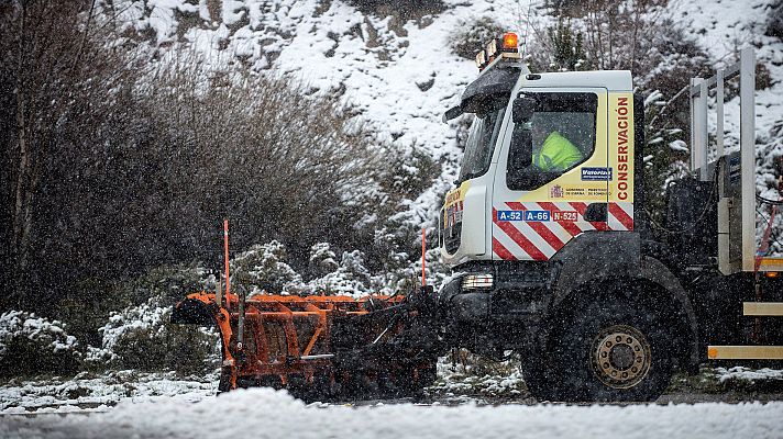 Telediario 1 - Un total de 38 provincias en alerta por el temporal de nieve y viento