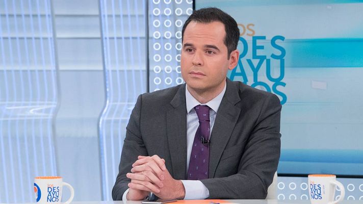 Los desayunos - Ciudadanos apoyaría un Gobierno "técnico" en Madrid con Gabilondo y sin Podemos bajo su "control"