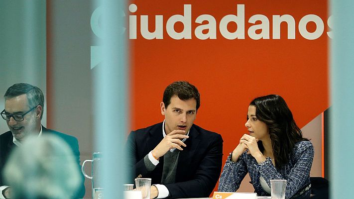 Telediario 1 - Ciudadanos, en el foco de PSOE y Podemos para quitar a Cifuentes de la Presidencia de Madrid