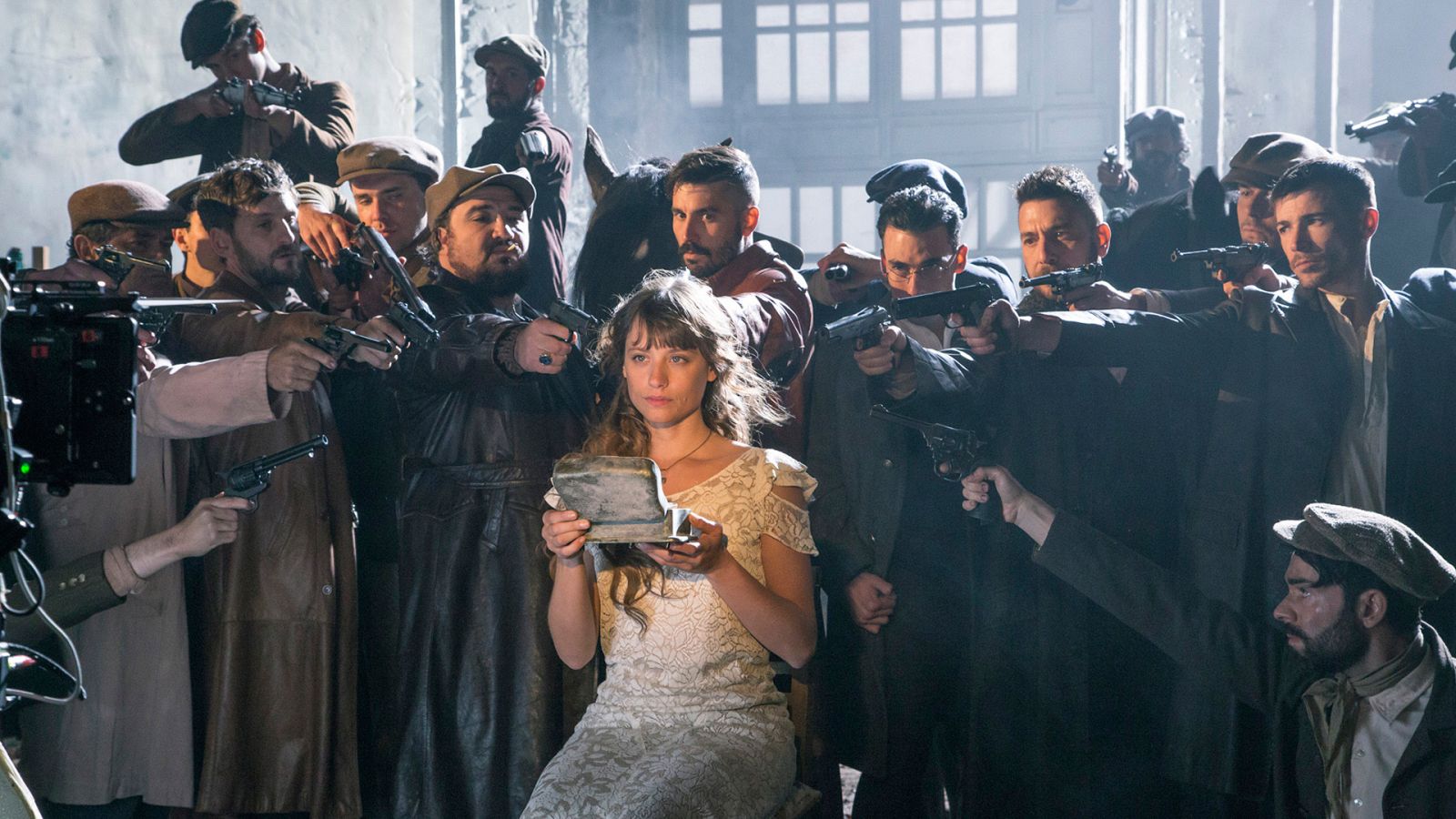 Telediario - Primeras imágenes de 'El Continental'