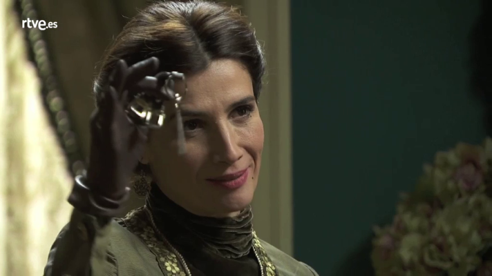 Acacias 38 - Silvia aparece por sorpresa casa del Coronel