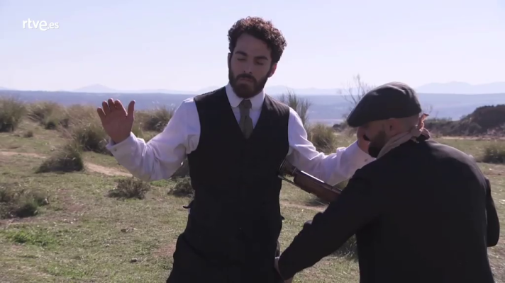 Acacias 38 - Diego y Blanca son asaltados en su huída