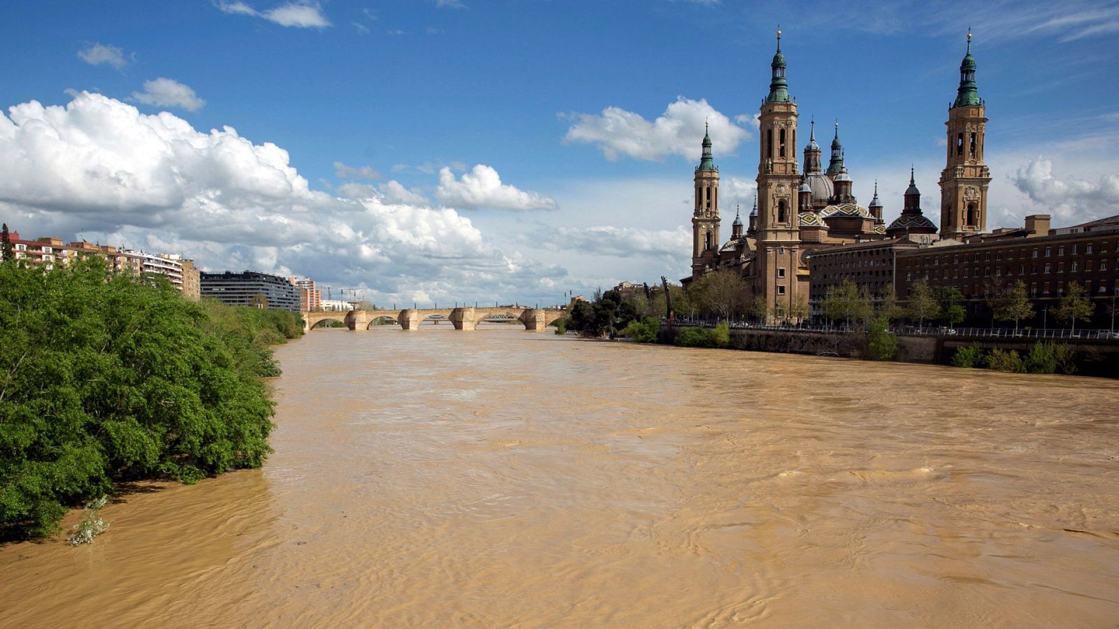 Telediario 2 en 4' - 13/04/18