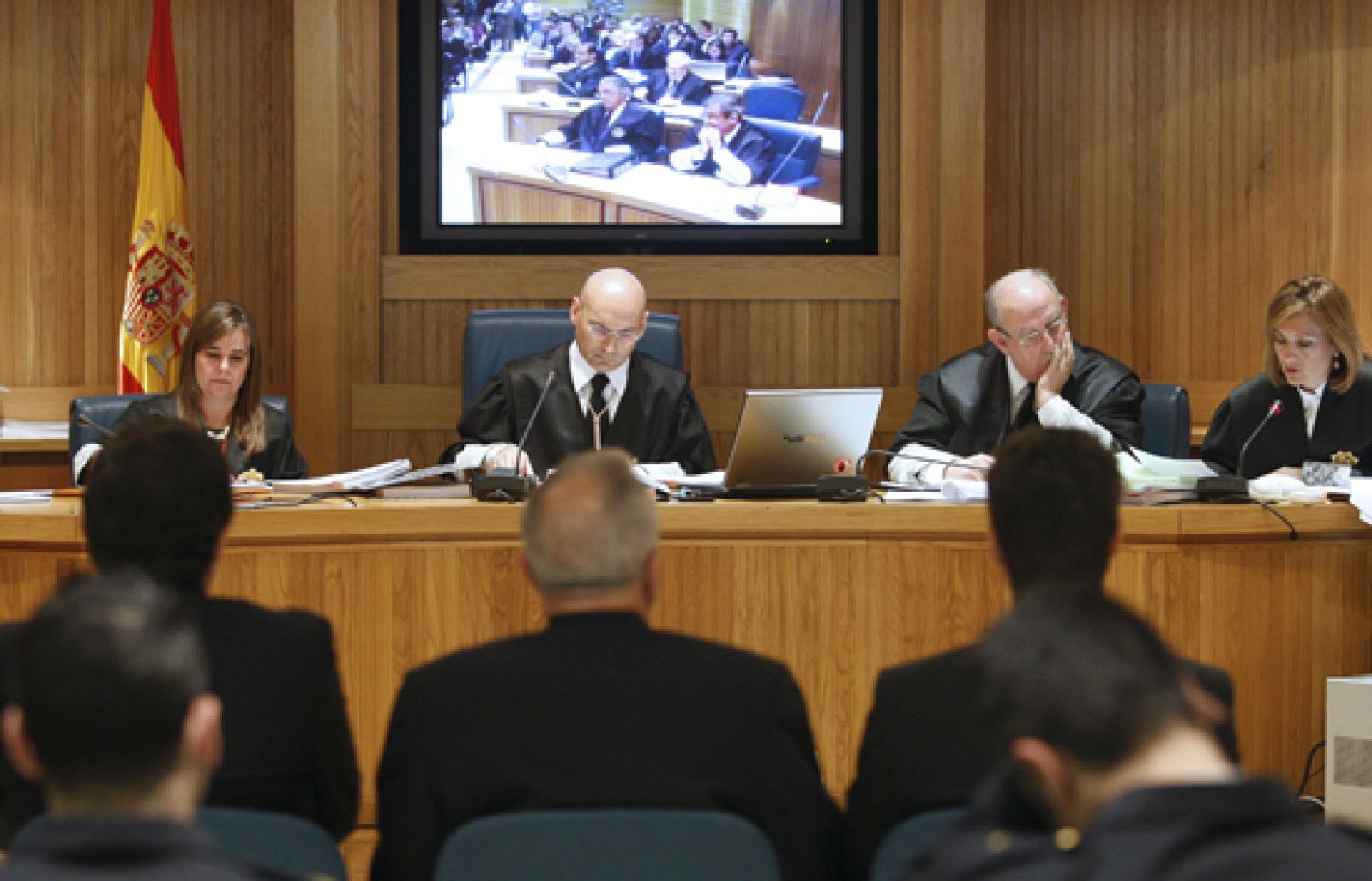 Telediario 1 en cuatro minutos - 24/03/09 | Ver