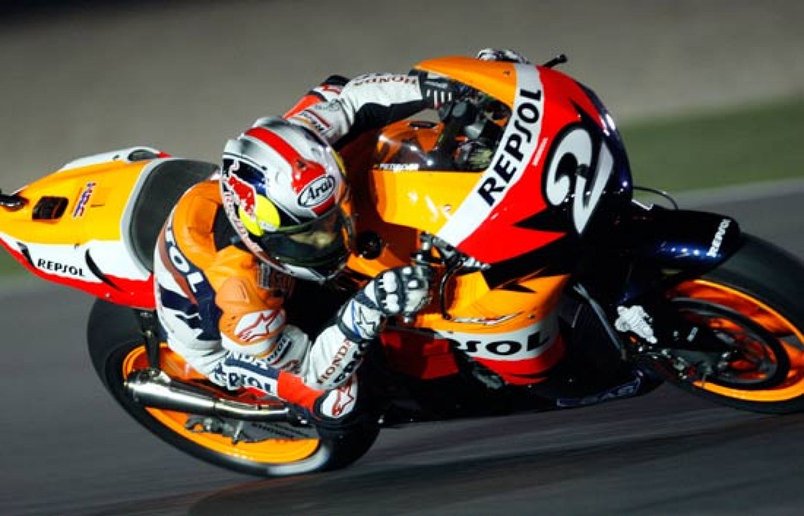 Revive el último PaddockGP de la temporada 2008.