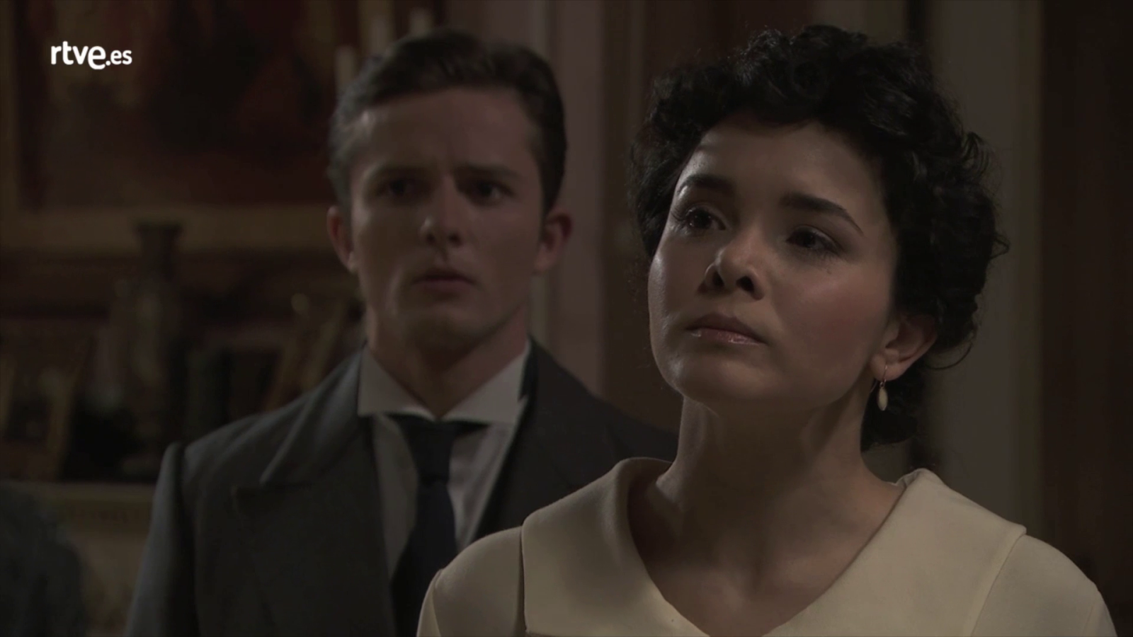 Acacias 38 - Blanca regresa a casa y acusa a Úrsula de quitarle a Moisés