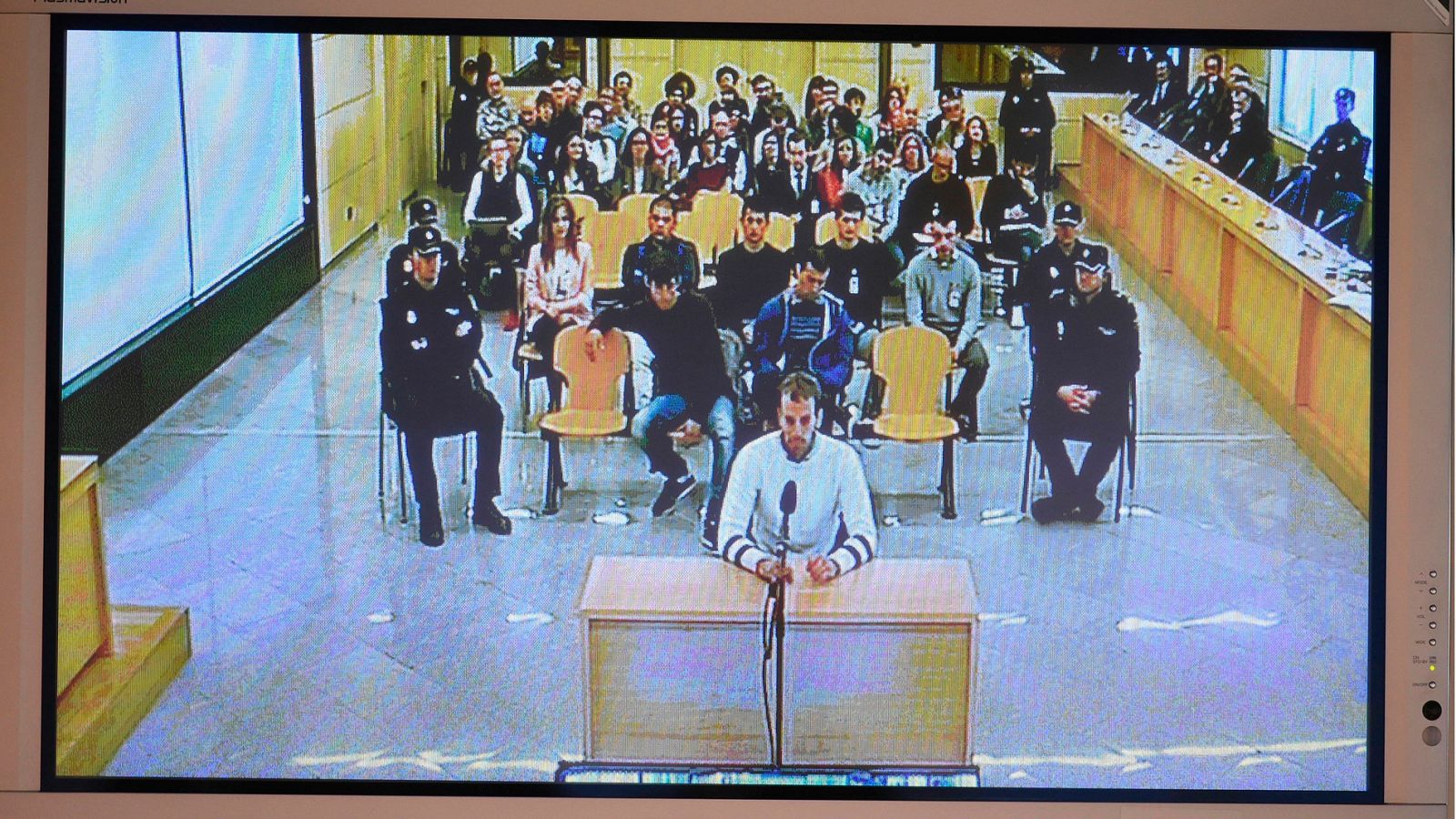 Una empleada y el dueño del bar de Alsasua aseguran que no vieron la agresión a los guardias civiles