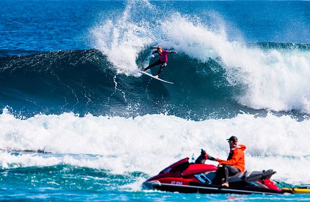 Telediario 1 - Dos ataques casi seguidos a surfistas en las costas australianas